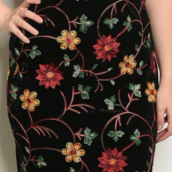 Plus Crushed Floral Embroidered Velvet Strapless Dress - Glamour and Elegance - Picture 6 of 8